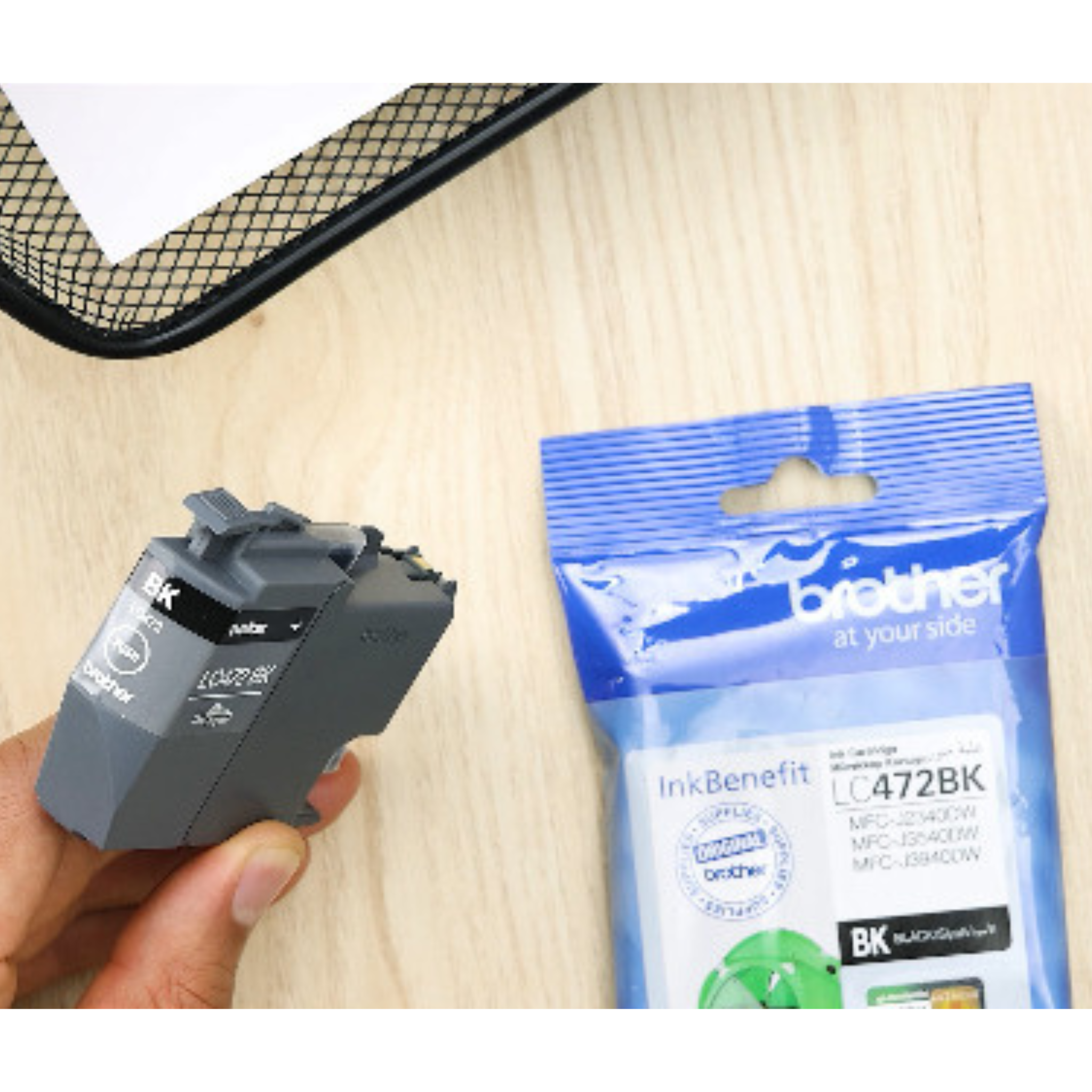 Brother Genuine LC472BK Black Ink Cartridge Standard Yield 550 Pages, Compatible with Brother MFC-J2340DW, MFC-J3540DW, MFC-J3940DW Printers | LC472BK OneCart