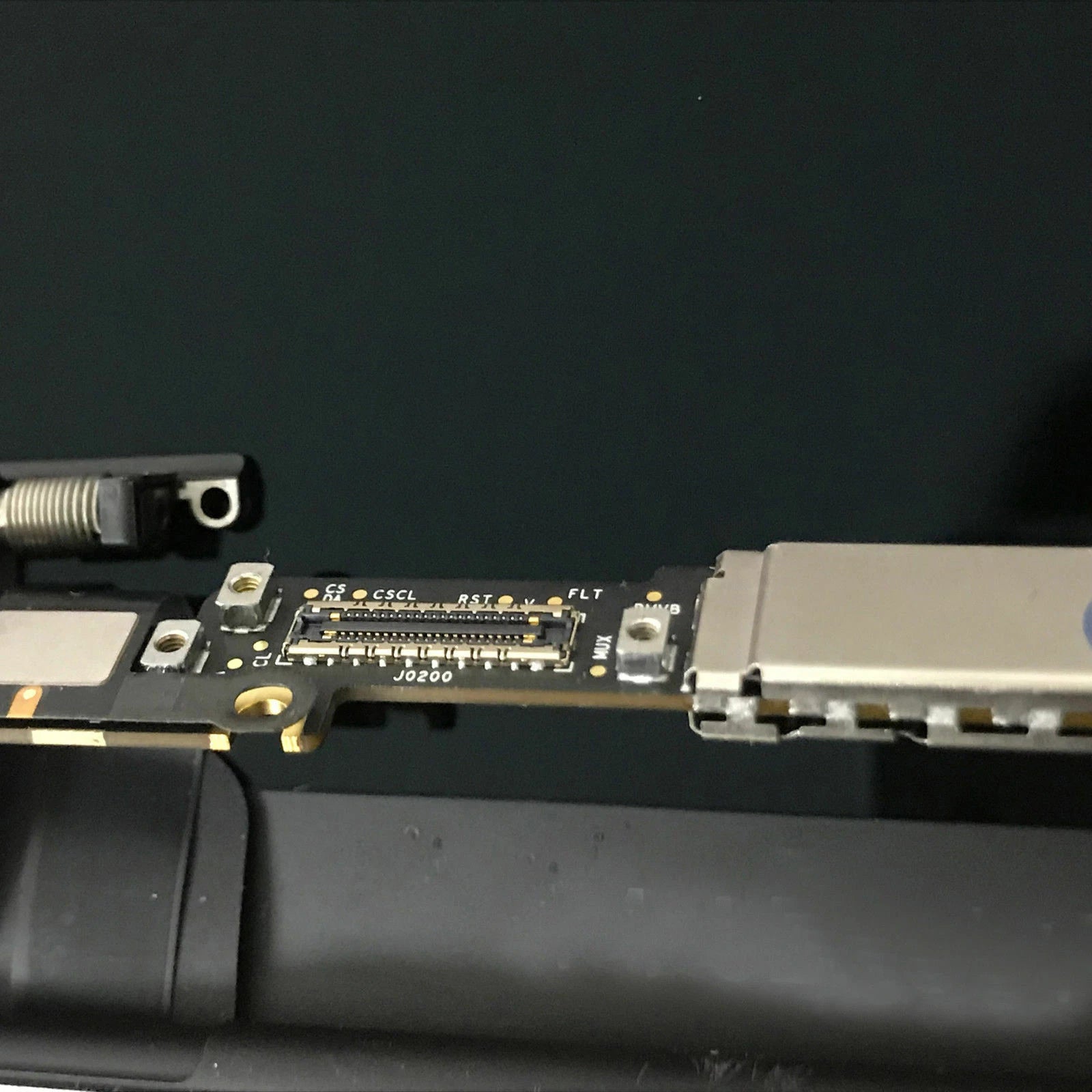 MacBook Pro Retina 13" A2159 (2018–2019) Replacement LCD Screen Assembly – Silver | High-Resolution Retina Display Panel with Backlight, Camera, and Aluminum Top Cover – Compatible with MacBook Pro 13-inch A2159 OneCart